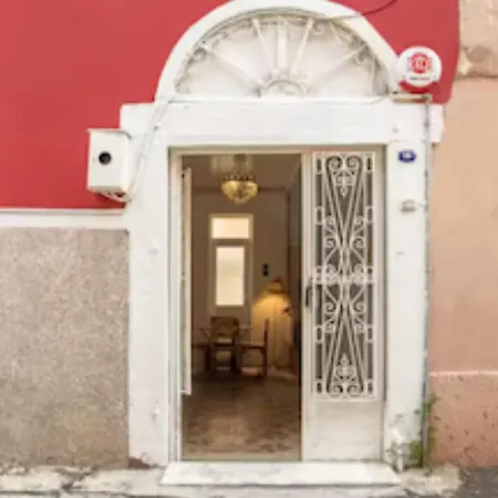 Gizli Tas Ev Vila İzmir