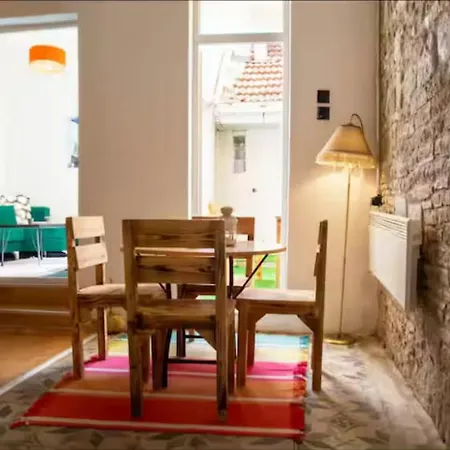 Vila Gizli Tas Ev İzmir