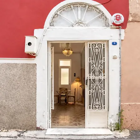 Gizli Tas Ev Villa *